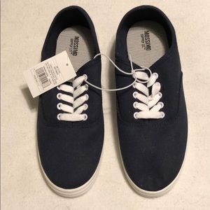 Navy White Sneakers 7
